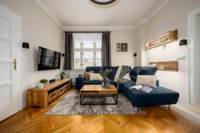 Family two bedroom apartment with AC, Darts and Netflix in Hip Vršovice by Prague Days